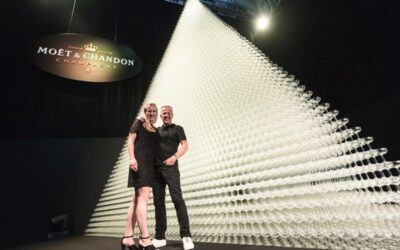 REMARKABLE WORLD RECORD: LUUK AND HIS TEAM STACKED 50,116 CHAMPAGNE GLASSES ON TOP OF EACH OTHER