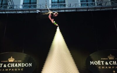 NEW WORLD RECORD FOR CHAMPAGNE GLASS STACKER